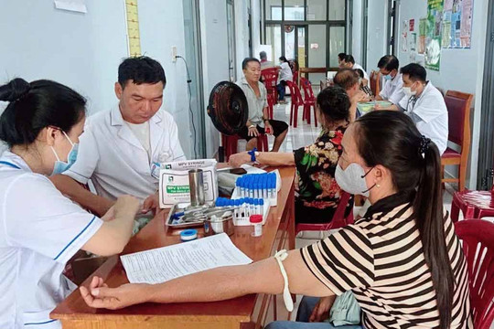 Lâm Đồng quyết liệt hoàn thành khám sức khỏe miễn phí cho người dân trong tháng 11