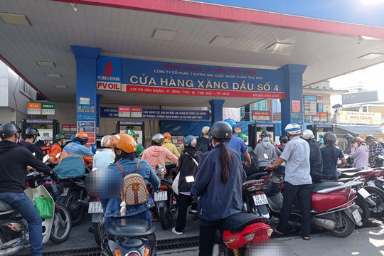 Cập nhật giá xăng dầu hôm nay 22/10/2026: Vision, Wave, SH, Toyota Vios đổ đầy bình hết bao nhiêu tiền?