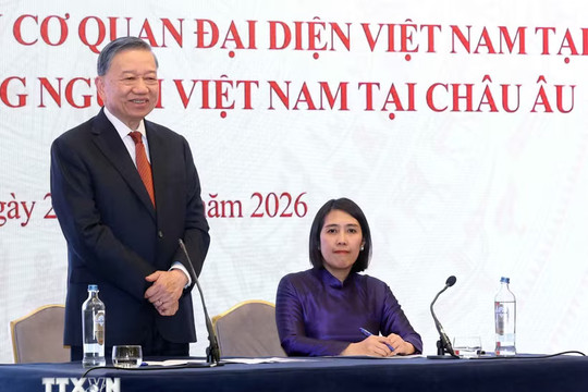 Tổng Bí thư, Chủ tịch nước Tô Lâm gặp gỡ cán bộ, nhân viên Cơ quan đại diện Việt Nam tại Bỉ và đại diện cộng đồng người Việt Nam tại châu Âu