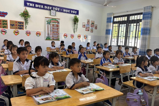Đảng ta là đạo đức, là văn minh trong giáo dục đạo đức bậc tiểu học
