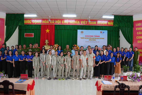 200 phạm nhân tham gia chương trình " Thắp sáng ước mơ hoàn lương"