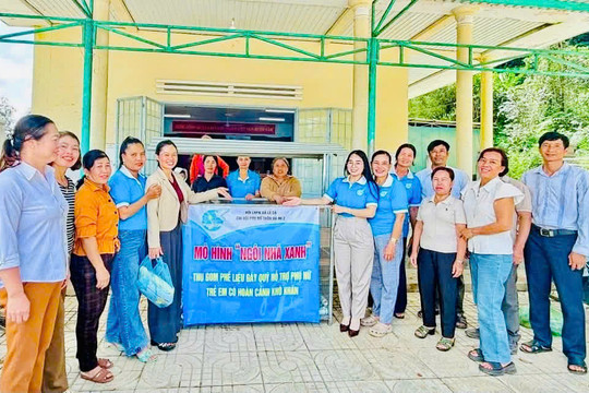 Phụ nữ DTTS phía Đông lan tỏa nếp sống xanh