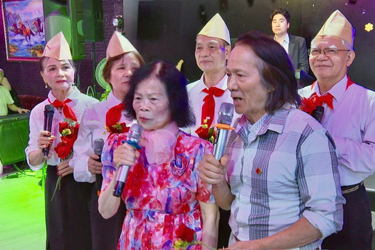 Giao lưu thơ nhạc nghĩa tình Hà Nội - Lâm Đồng