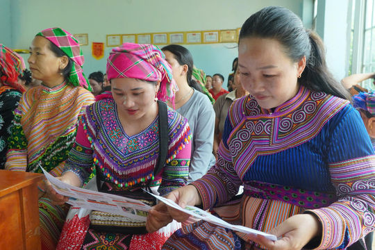 Đoàn Kinh tế - Quốc phòng 720 tuyên truyền Đề án 57 cho nhân dân