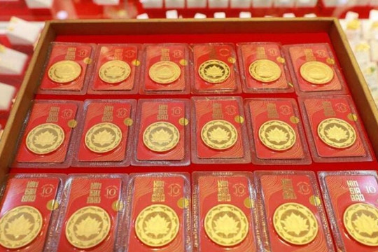 Giá vàng hôm nay 30/10/2026: SJC 138,4 - 141,4 triệu đồng/lượng, giảm 1,3 triệu