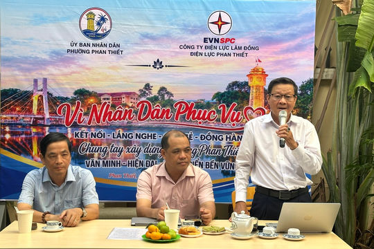 Đối thoại giữa Điện lực Phan Thiết với Nhân dân: Lắng nghe, giải đáp và tháo gỡ các vướng mắc về điện