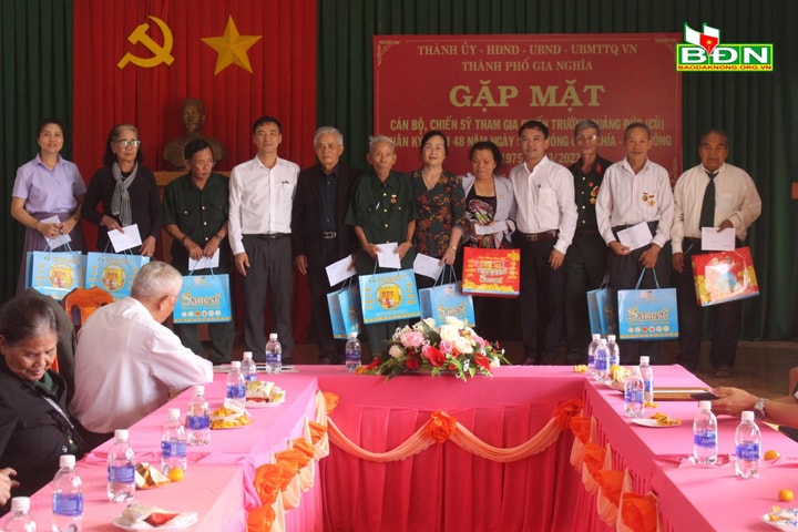 Gặp mặt Kỷ niệm 48 năm Ngày giải phóng Gia Nghĩa
