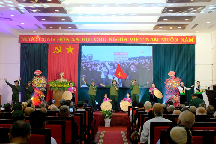 Đắk Nông gặp mặt truyền thống Kỷ niệm 70 năm Chiến thắng Điện Biên Phủ