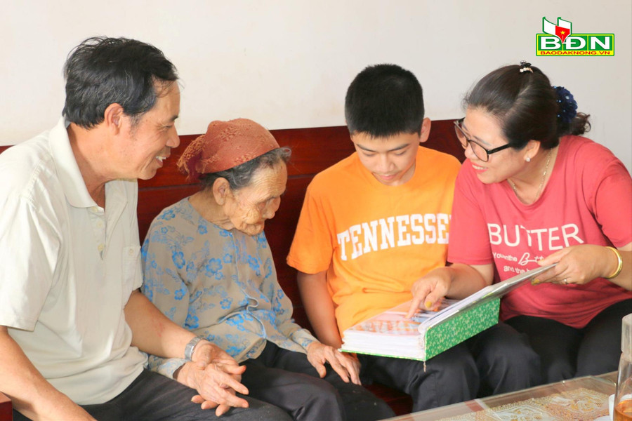 Chữ hiếu thời nay