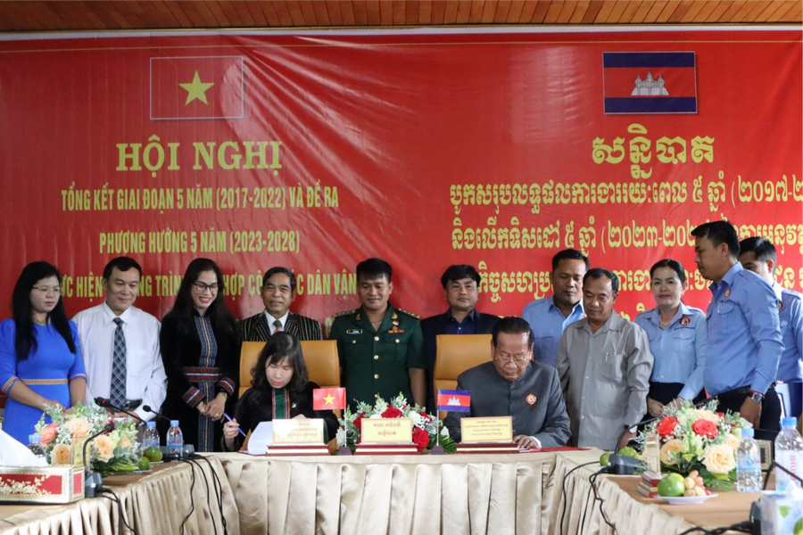 Đối ngoại nhân dân tô thắm hữu nghị Đắk Nông - Mondulkiri