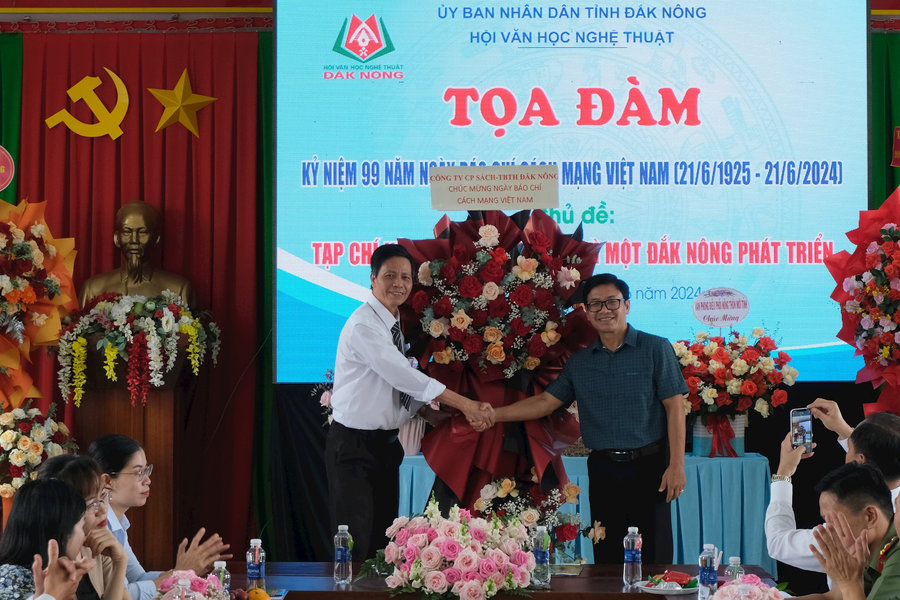 Tọa đàm gặp mặt kỷ niệm 99 năm Ngày Báo chí cách mạng Việt Nam