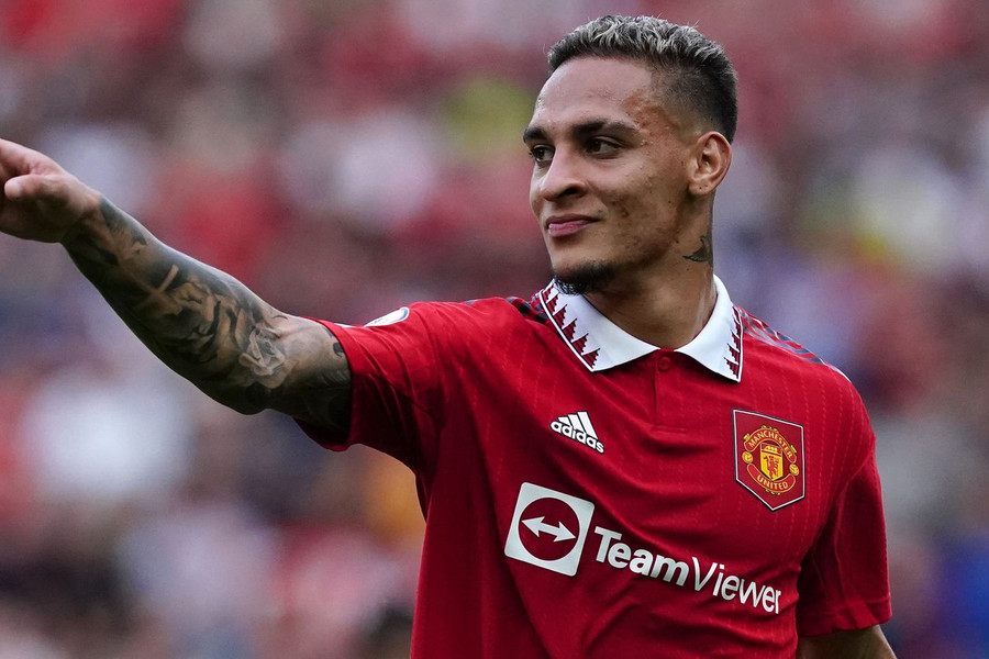 Chuyển nhượng sáng 21/7: MU cho Antony đi "du học", Real muốn cuỗm Calafiori trước mũi Arsenal
