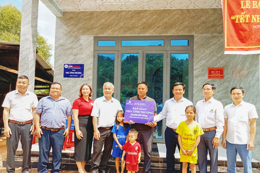 Đắk Nông trao nhà tình thương cho 2 hộ nghèo xã Đắk P’lao