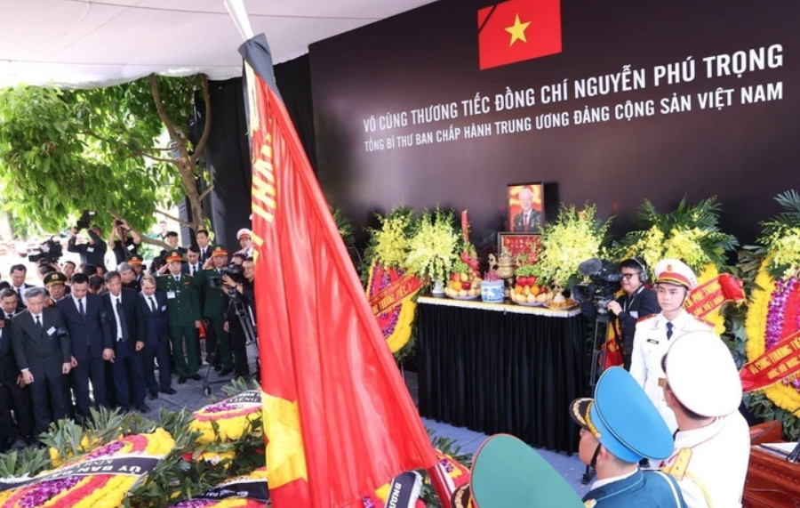 Lễ an táng Tổng Bí thư Nguyễn Phú Trọng tại Nghĩa trang Mai Dịch