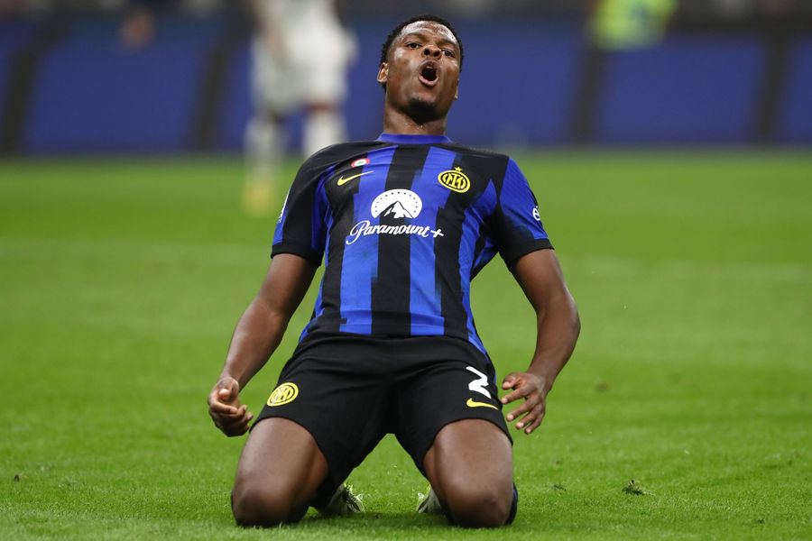 Chuyển nhượng tối 8/8: Dấu hiệu sao Inter muốn tới MU, Juventus vẫn chèo kéo Sancho