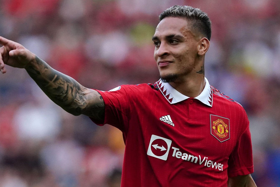 Chuyển nhượng tối 10/8: “Máy quét hạng nặng” gật đầu MU, De Gea kiểm tra y tế tại Italia
