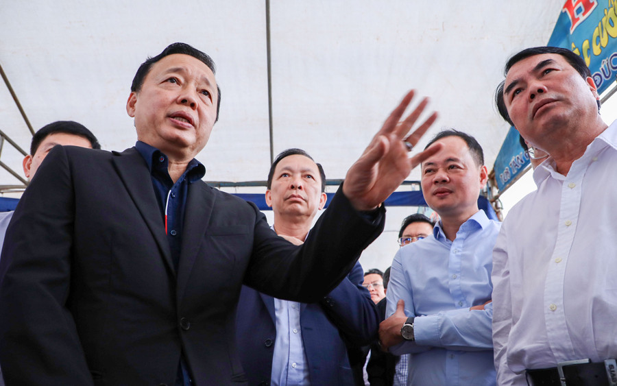 Phó Thủ tướng Trần Hồng Hà khảo sát thực tế tuyến cao tốc từ Tân Phú đến Liên Khương