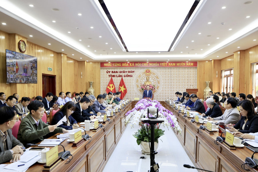 Chủ tịch UBND tỉnh Lâm Đồng Trần Hồng Thái chủ trì họp đánh giá tình hình kinh tế - xã hội