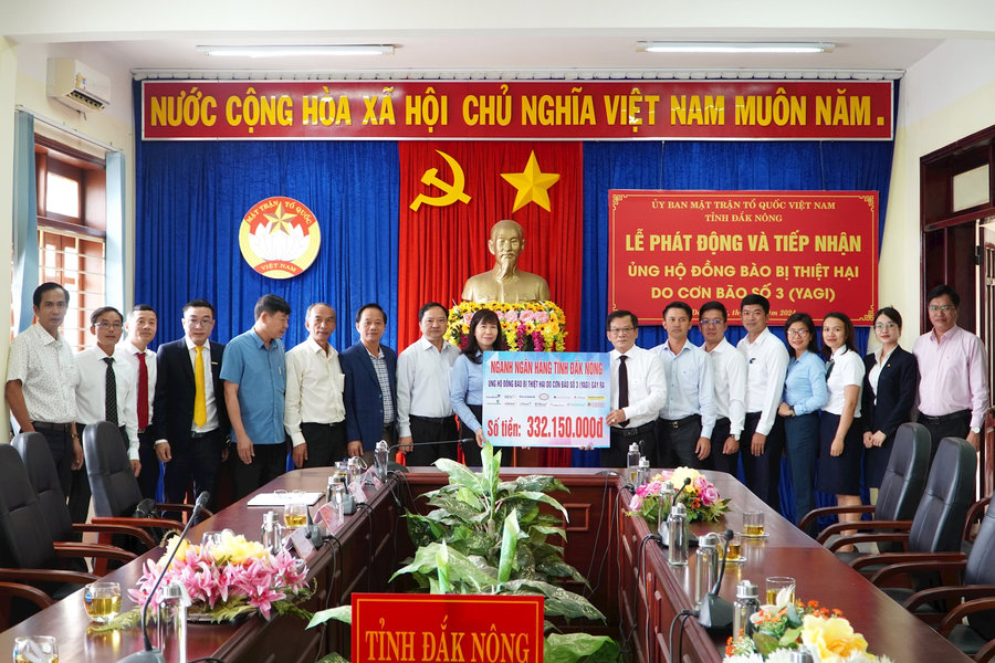 Ngành Ngân hàng tỉnh Đắk Nông ủng hộ đồng bào phía Bắc trên 332 triệu đồng