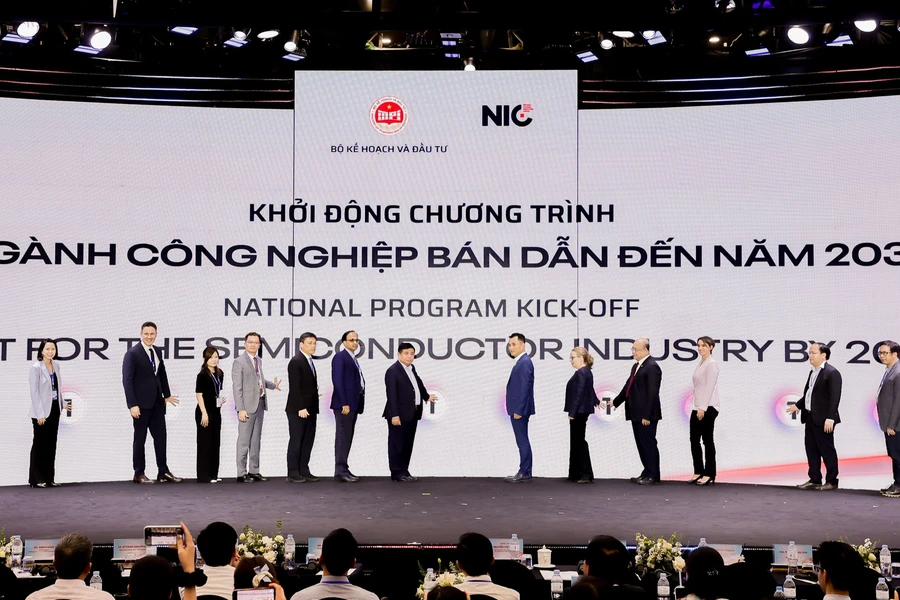 Việt Nam đã hình thành hệ sinh thái bán dẫn, trí tuệ nhân tạo quy mô lớn khu vực