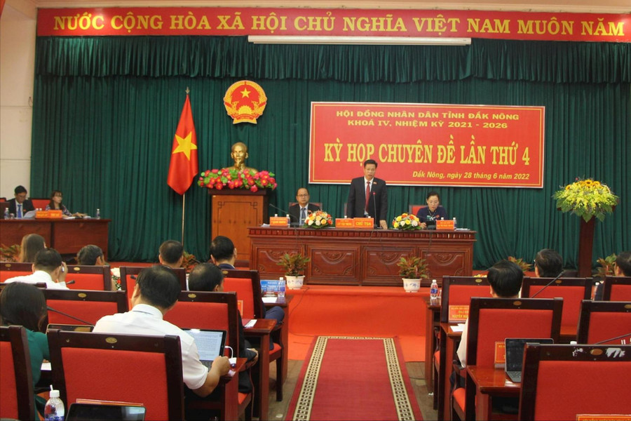 Kỳ họp không giấy - Bước tiến trong hoạt động của HĐND tỉnh Đắk Nông