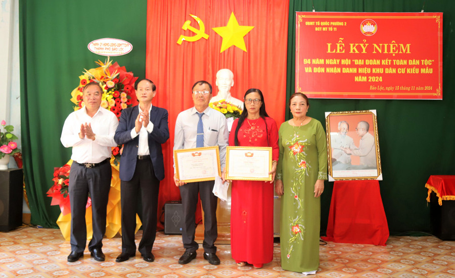 Trưởng Ban Tổ chức Tỉnh ủy Lâm Đồng Nguyễn Trọng Ánh Đông dự Ngày hội Đại đoàn kết tại TP Bảo Lộc