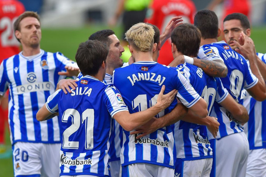 Nhận định, dự đoán Real Sociedad vs Ajax: Hòa trong thế thua
