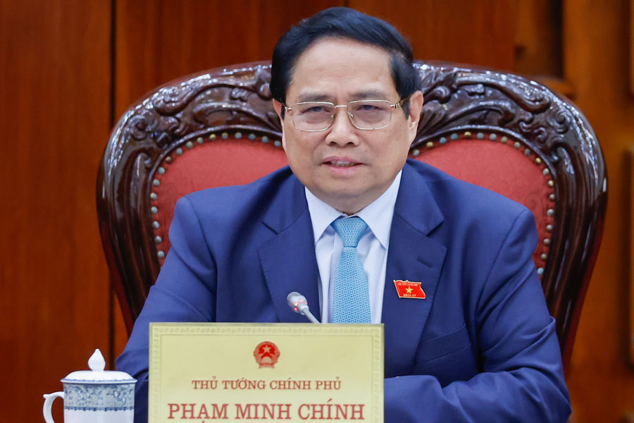 Thủ tướng: khẩn trương xây dựng phương án sắp xếp, cơ cấu lại tổ chức bộ máy theo hướng bộ đa ngành, đa lĩnh vực, giảm tổ chức bên trong.