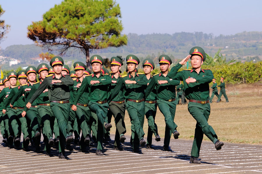 80 năm vững bước dưới cờ Ðảng vinh quang
