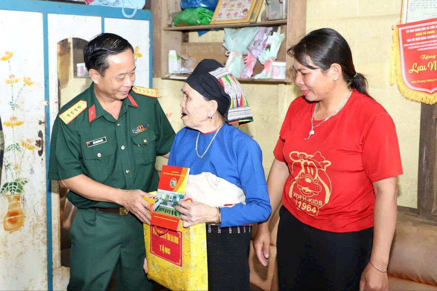 Xây dựng lực lượng vũ trang Đắk Nông vững mạnh về chính trị