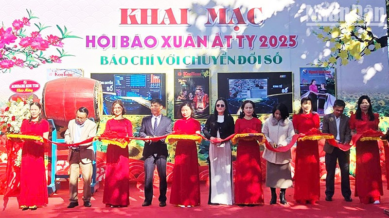 Kon Tum: Khai mạc Hội báo Xuân Ất Tỵ 2025 chủ đề Báo chí với chuyển đổi số