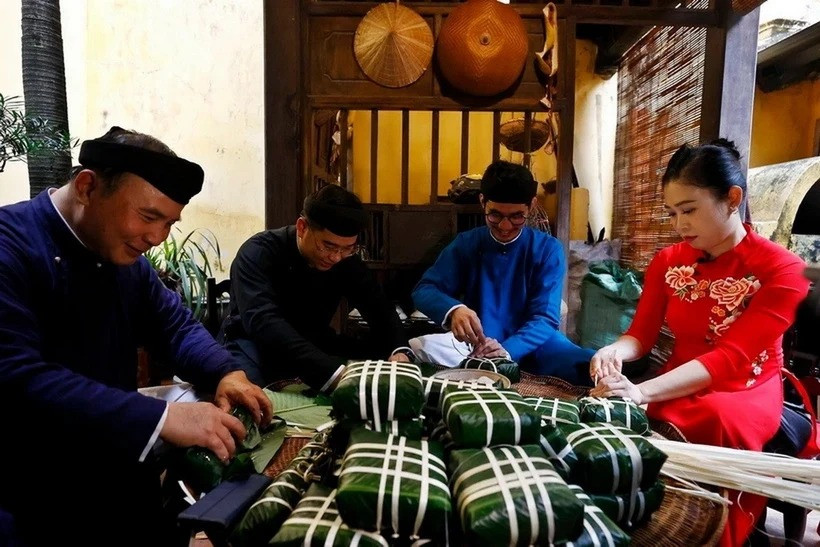 Những món bánh truyền thống độc đáo trong dịp Tết cổ truyền của ba miền