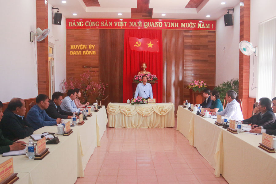Quyền Bí thư Tỉnh ủy Nguyễn Thái Học làm việc với huyện Đam Rông