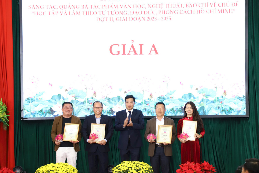 Đắk Nông trao giải thưởng sáng tác, quảng bá tác phẩm văn học, nghệ thuật, báo chí về học Bác