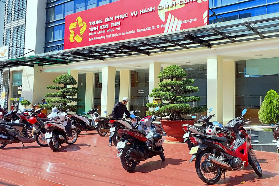 Ngành GTVT Kon Tum vẫn tiếp nhận cấp đổi giấy phép lái xe đến hạn