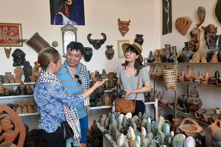 Gốm Bàu Trúc “thăng hoa” nhờ du lịch