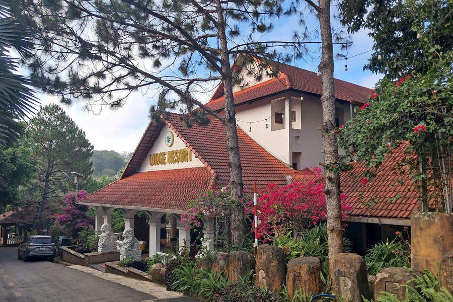 Khách sạn Lodge Đắk Nông