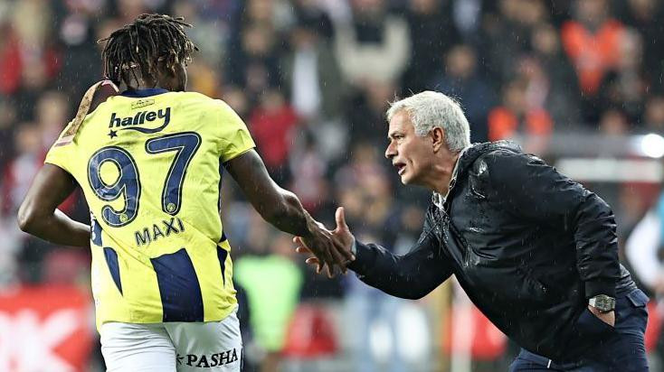 Nhận định, dự đoán Fenerbahce vs Rangers: Chủ nhà gieo sầu cho khách