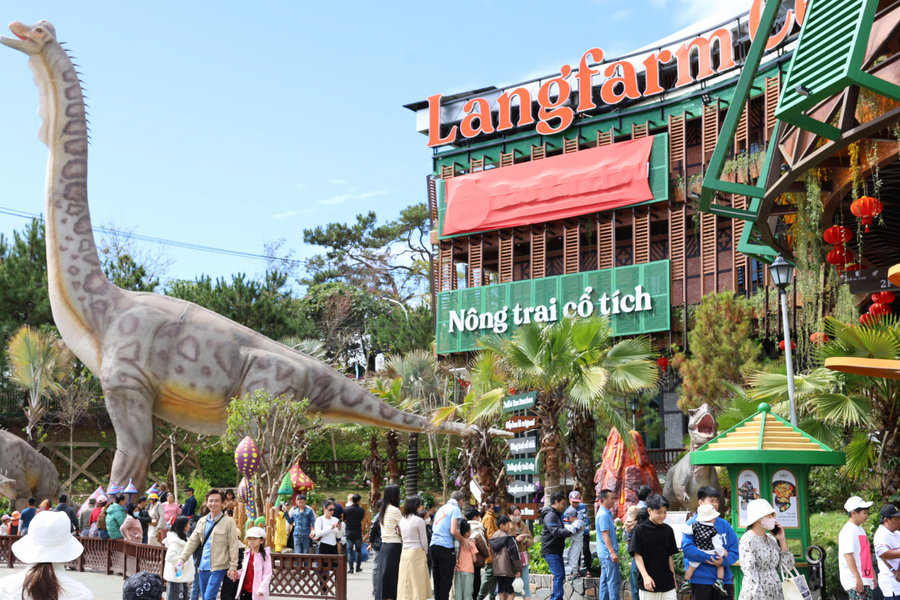 Đến Langfarm Center không chỉ để mua sắm đặc sản…