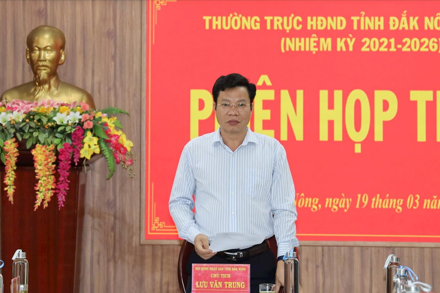 Đồng chí Lưu Văn Trung chủ trì phiên họp thứ 67 của Thường trực HĐND tỉnh Đắk Nông