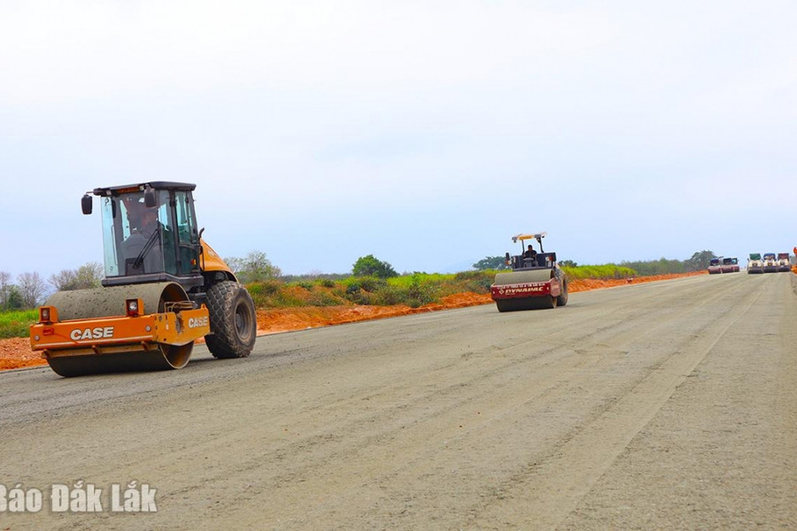 Dự án cao tốc Khánh Hòa – Buôn Ma Thuột: Nỗ lực "tăng tốc" để "về đích" đúng hạn