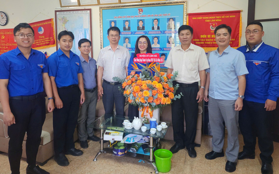 Lãnh đạo các địa phương thăm, chúc mừng Huyện đoàn nhân kỷ niệm 94 năm Ngày thành lập Đoàn TNCS Hồ Chí Minh