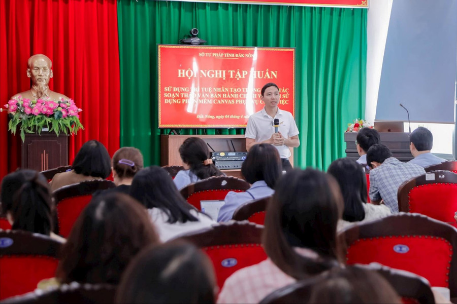 Sở Tư pháp Đắk Nông tập huấn sử dụng AI cho cán bộ, công chức