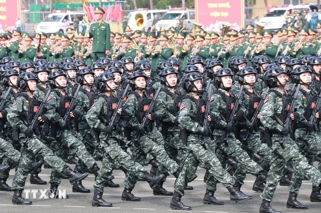 Hơn 10.000 người hợp luyện chuẩn bị cho Lễ kỷ niệm 50 năm thống nhất đất nước