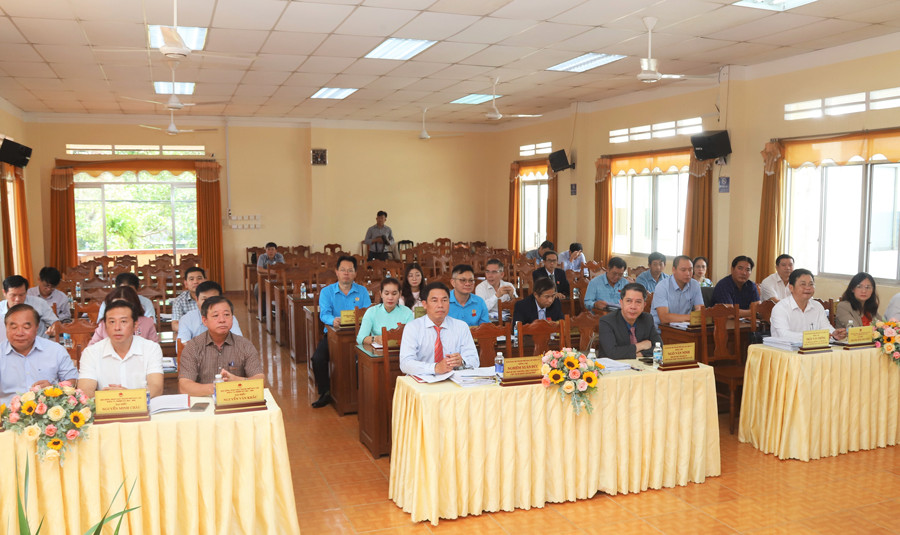 HĐND TP Bảo Lộc thông qua nghị quyết tán thành chủ trương sắp xếp đơn vị hành chính cấp tỉnh và cấp xã