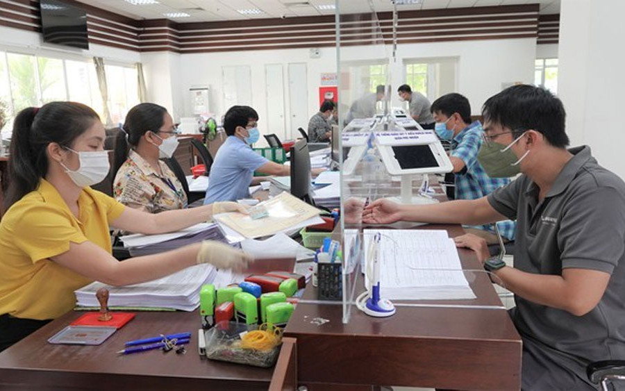 Thời gian chính thức tinh giản biên chế cán bộ công chức cấp huyện, cấp xã là khi nào?