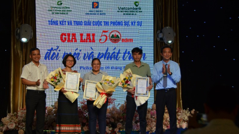 Tổng kết cuộc thi "Gia Lai 50 năm đổi mới và phát triển"