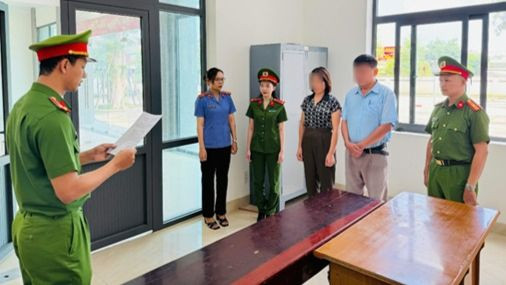 Khởi tố nguyên Chủ tịch và kế toán Ủy ban nhân dân xã Ia Rvê chiếm đoạt tiền bảo vệ rừng