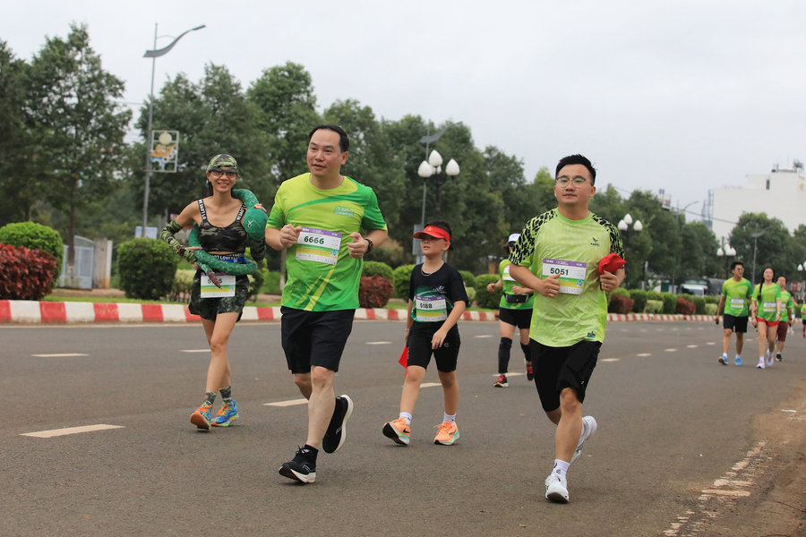600 runner tranh tài cự ly 5km Giải Đắk Nông Marathon 2025