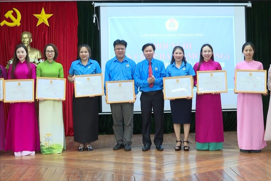 Hội nghị Ban Chấp hành LĐLĐ tỉnh Đắk Nông lần thứ 8